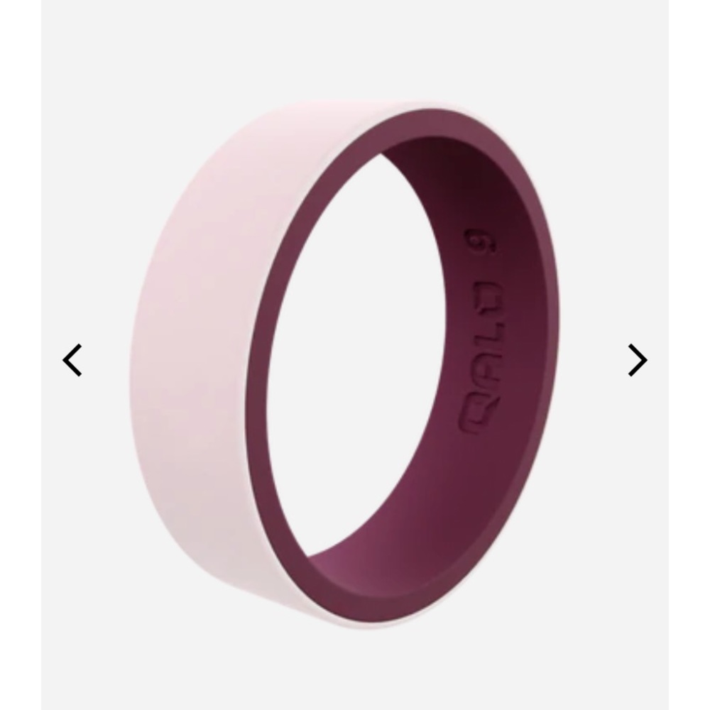 New with tag! qalo strata silicone ring sweet pea